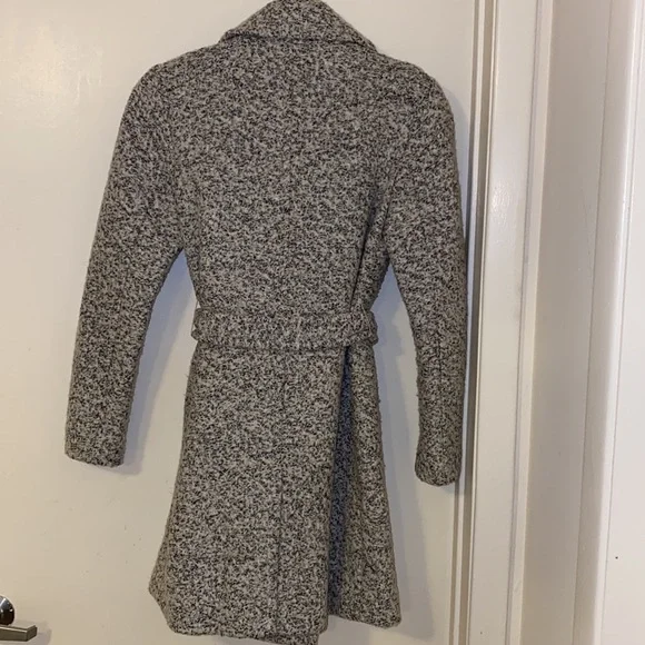 Express - Picture 2 of 3